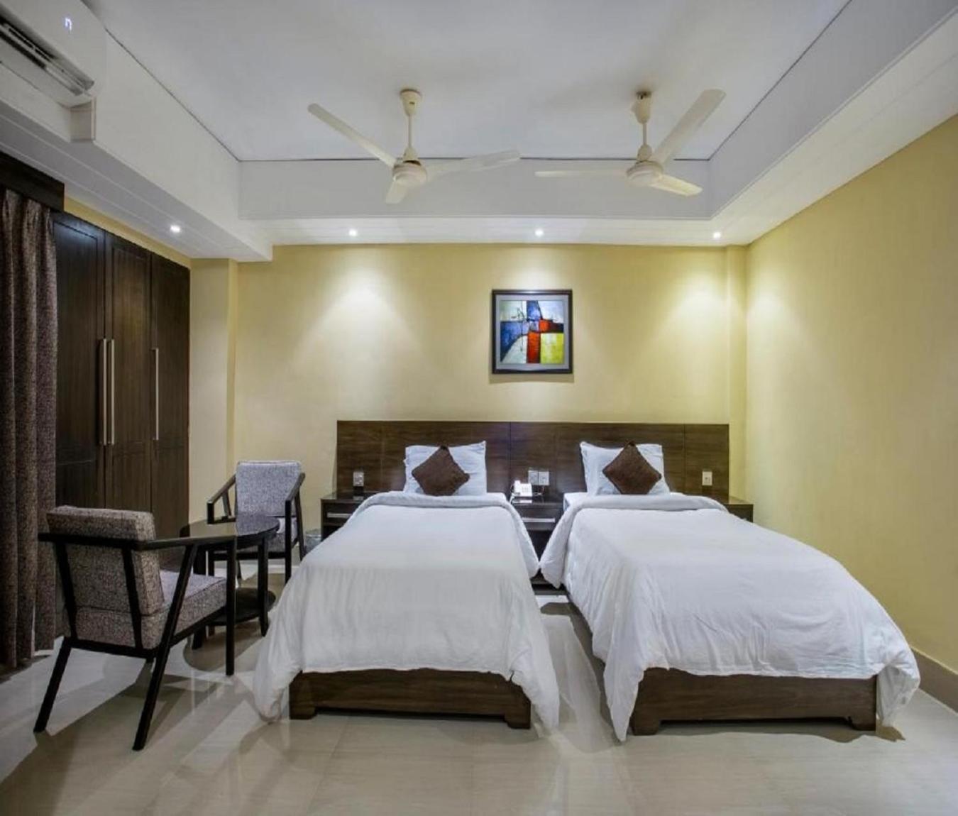 Hotel Dia Premier Delhi Airport By Gross Group